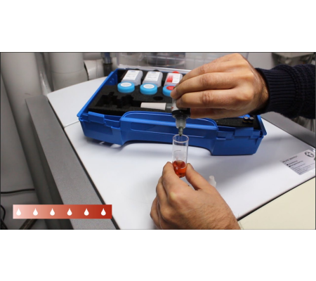 BLAUWE LIJN CAPBs sens WQ10 - Testen van hardheid van water met de testvloeistof